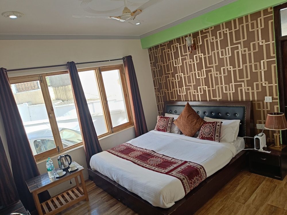 undefined Munna Palace 4