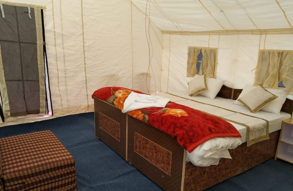Deluxe Tent