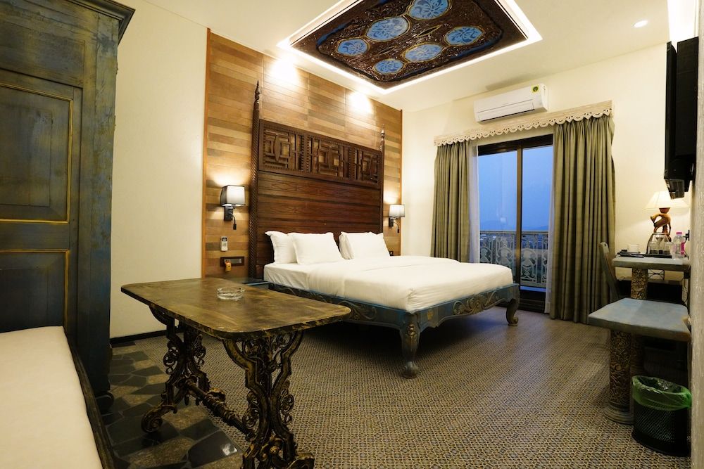Executive Room