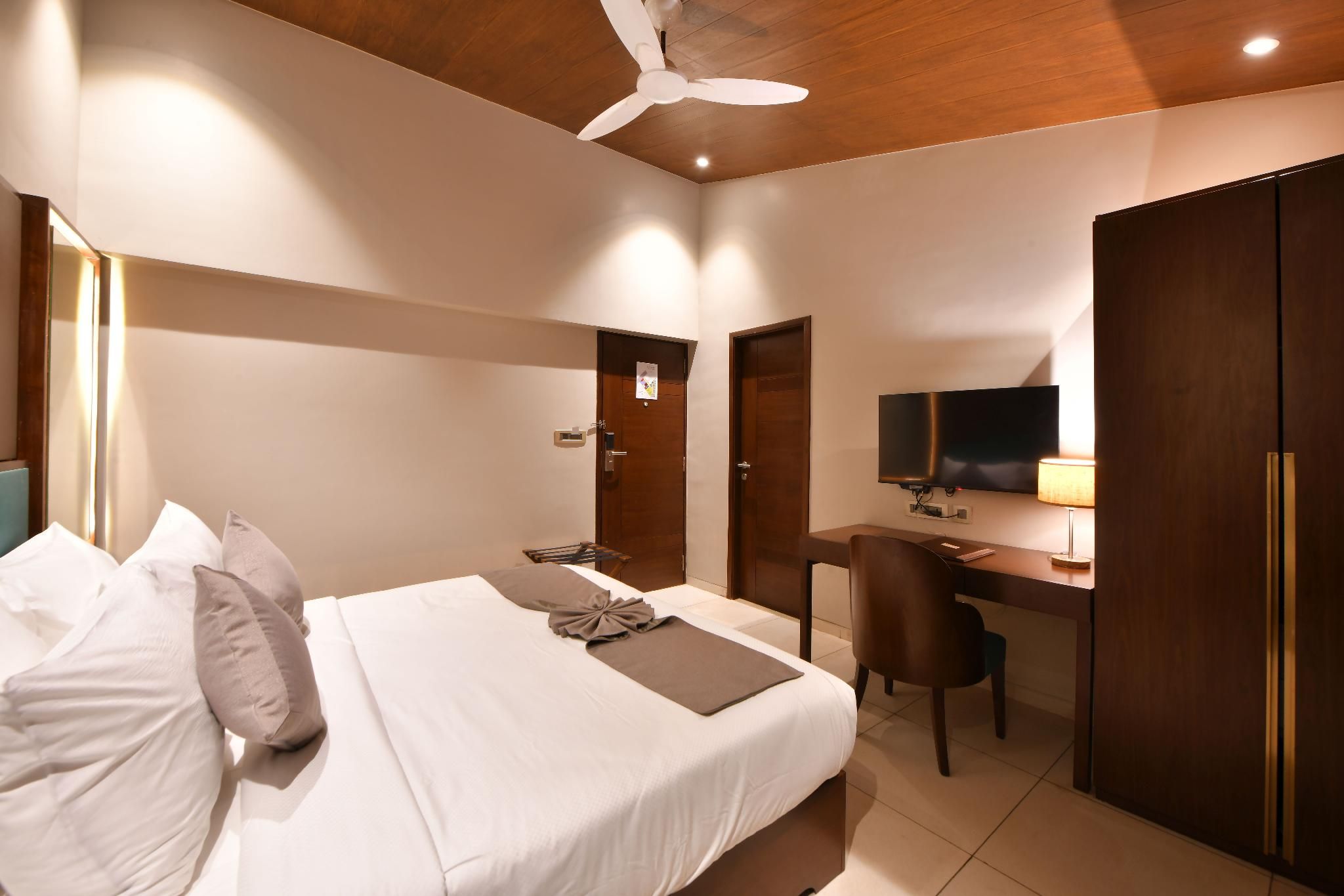 Arova Woods Zinc Journey By The Fern, Lonavala DeluxZ Room 19