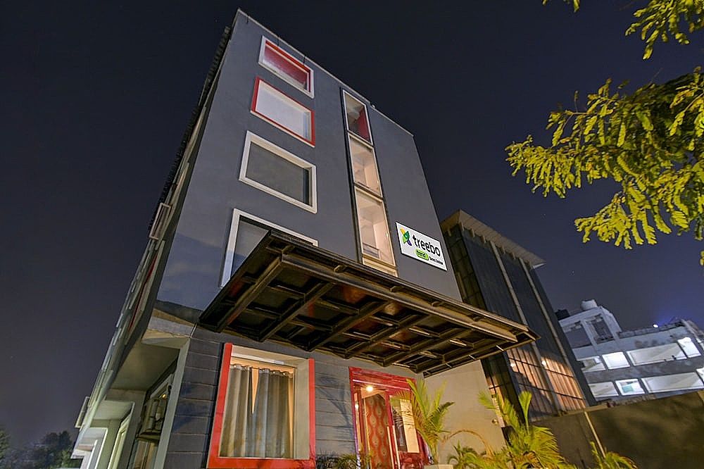 undefined Treebo Trend Banana Boutique Patrakarpuram 7