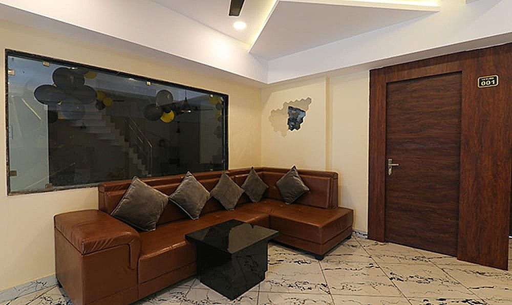 undefined FabHotel Blueark 4