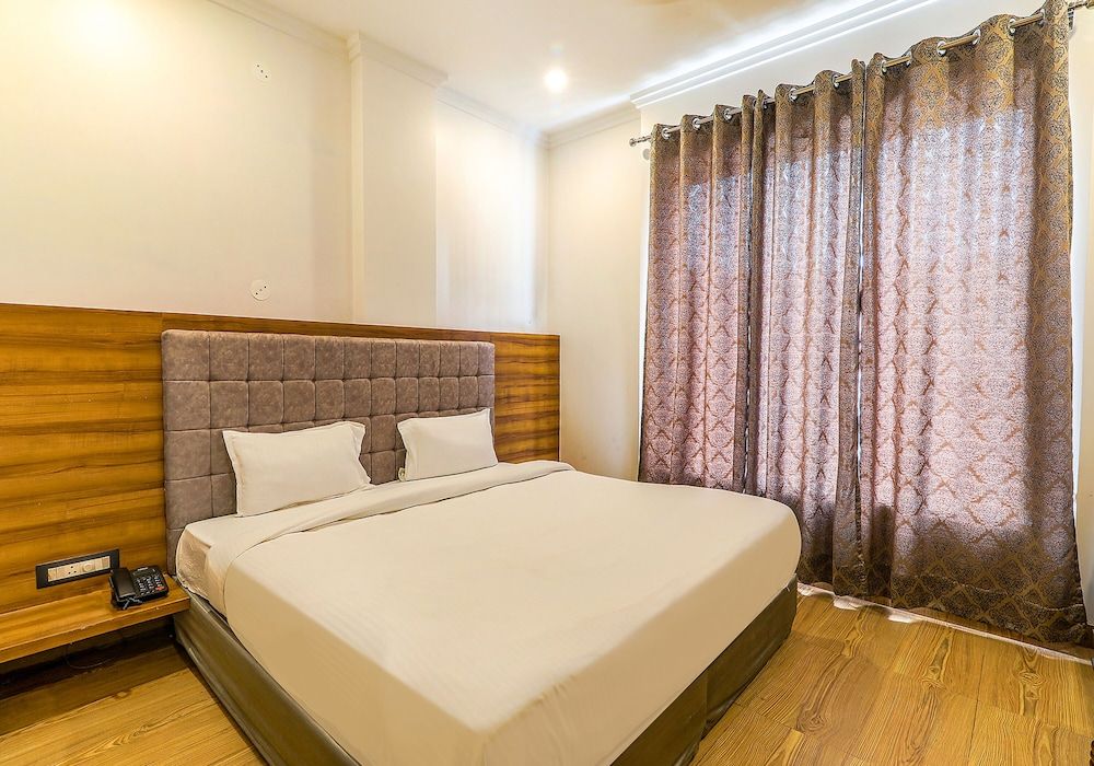 undefined Fabexpress Global Inn New 5