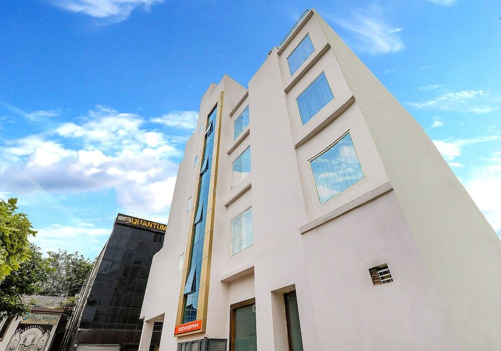 undefined Fabexpress Global Inn New 2