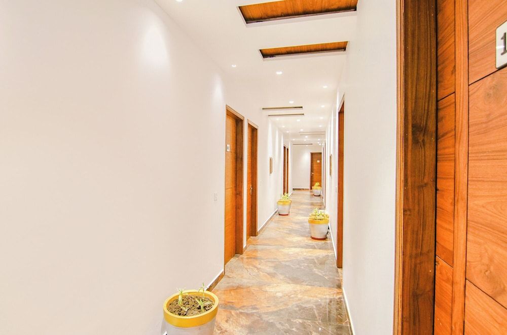 undefined Fabhotel Prime Royal Maple 4