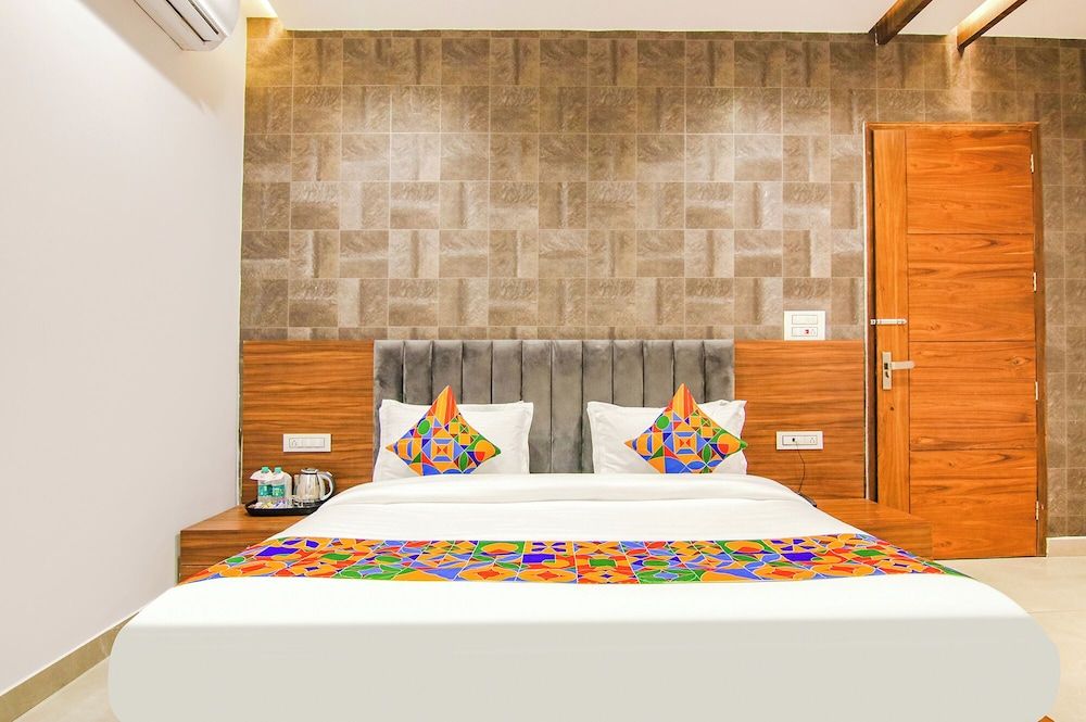 undefined Fabhotel Prime Royal Maple 10