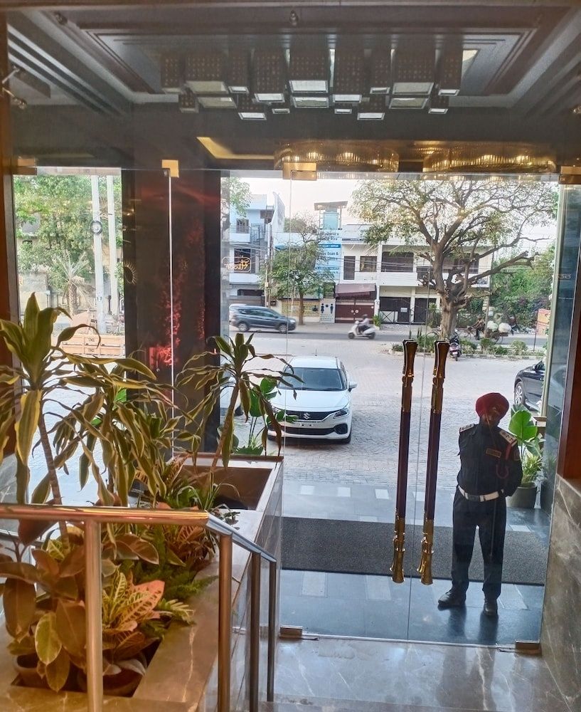 undefined Hotel Apricia 7