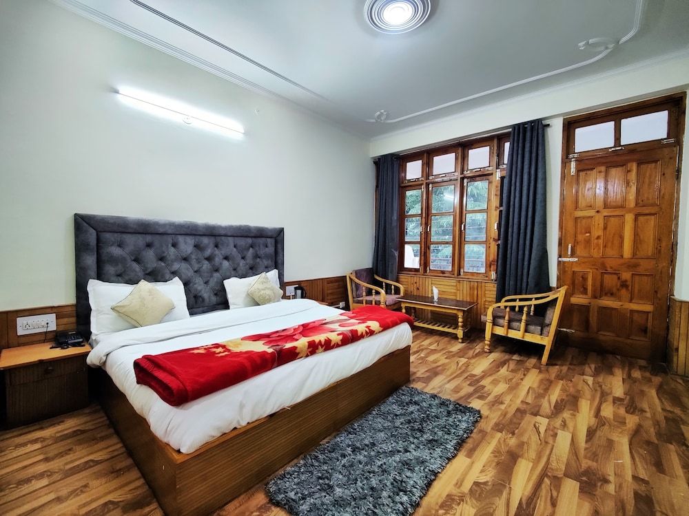 Celebriti by Aransh Group Standard Room 3