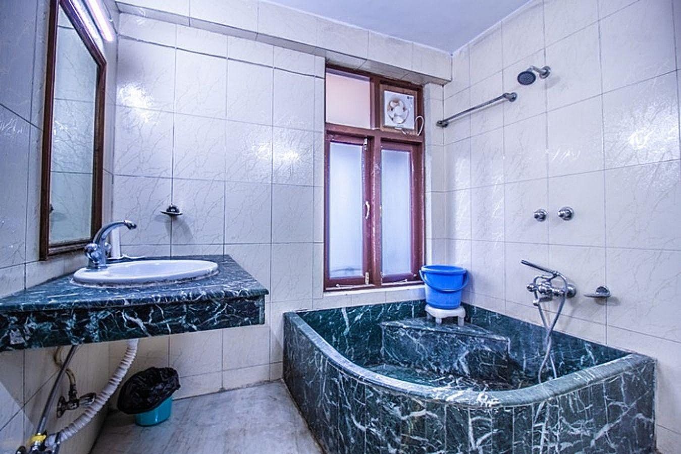 Luxury Deluxe King Room