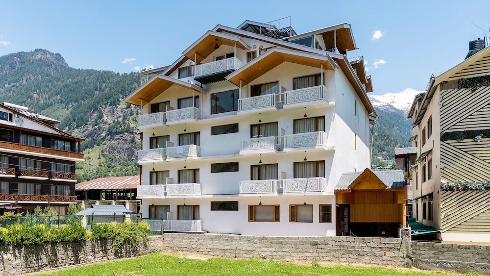 undefined Snow White Regency Manali