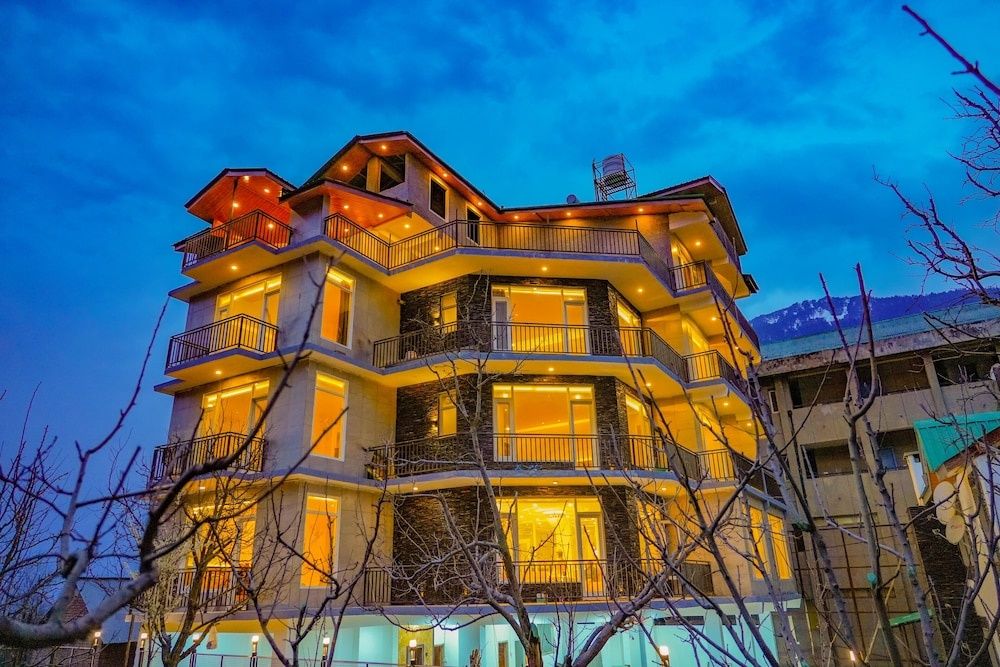 undefined Hotel Loop Inn 7