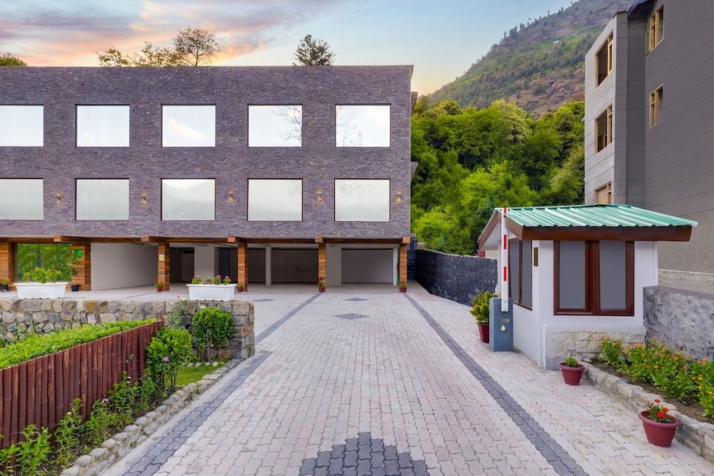 undefined Lemon Tree Hotel Manali 6