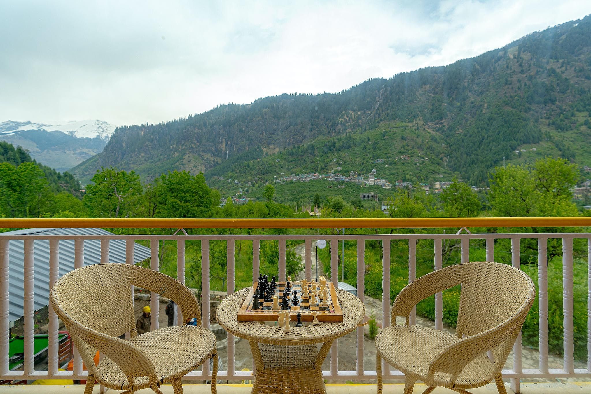ArtBuzz Manali
