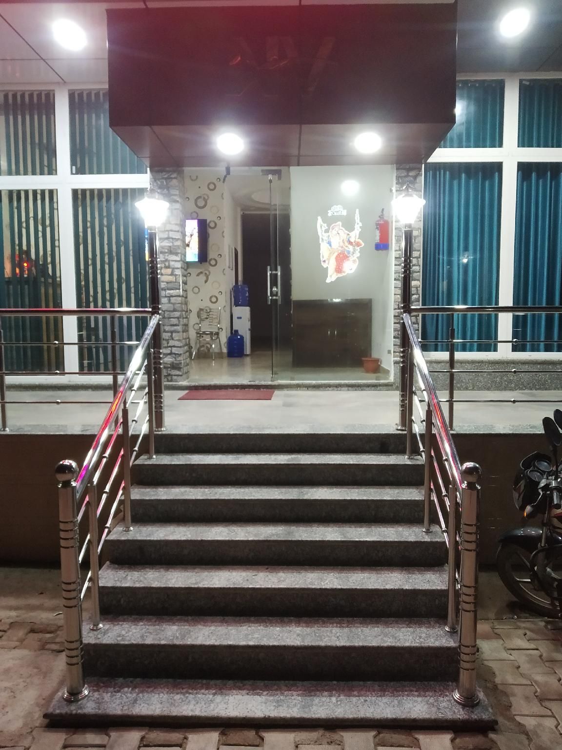 undefined NV Palace 10