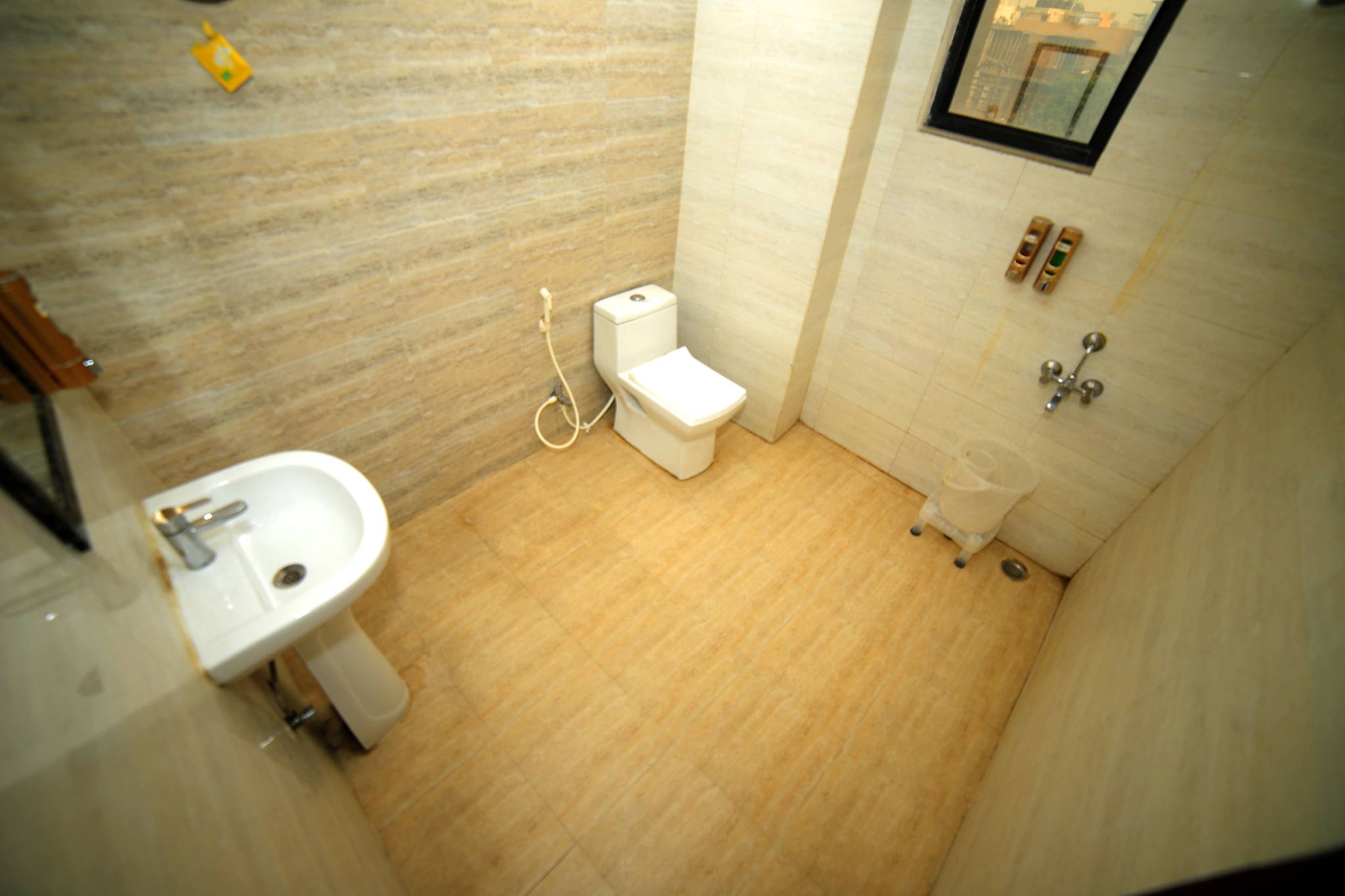 Tulsi Garden Vrindavan DELUXE ROOM - 1 DOUBLE BED 4