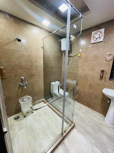 Tulsi Garden Vrindavan DELUXE ROOM - 1 DOUBLE BED 3