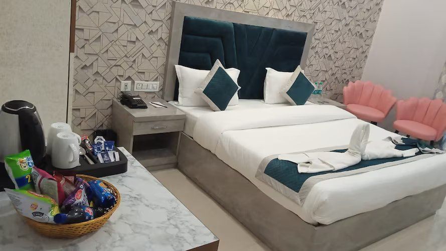  Corbett View Banquets and Resorts Executive Room 3