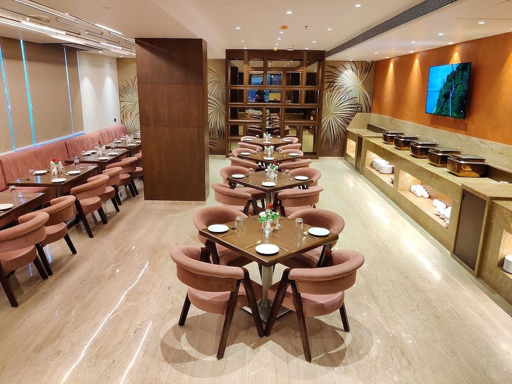 Food & Dining
