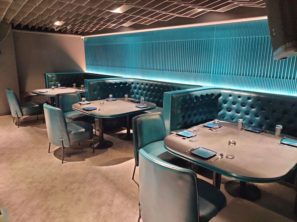 Food & Dining