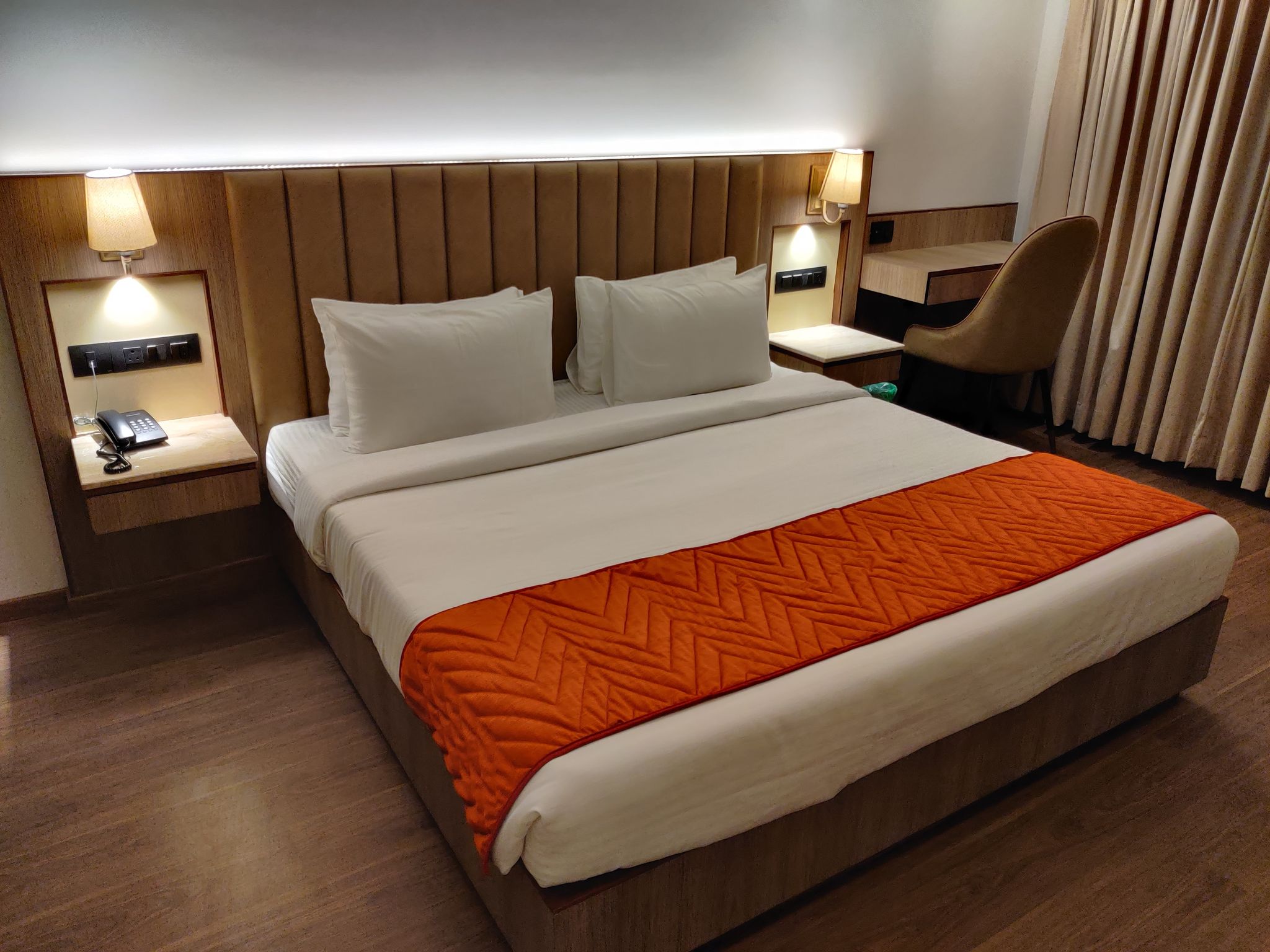 Premier King Bed Room