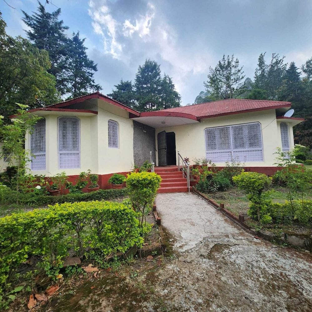 undefined The Golden Sunrise Hotel 10