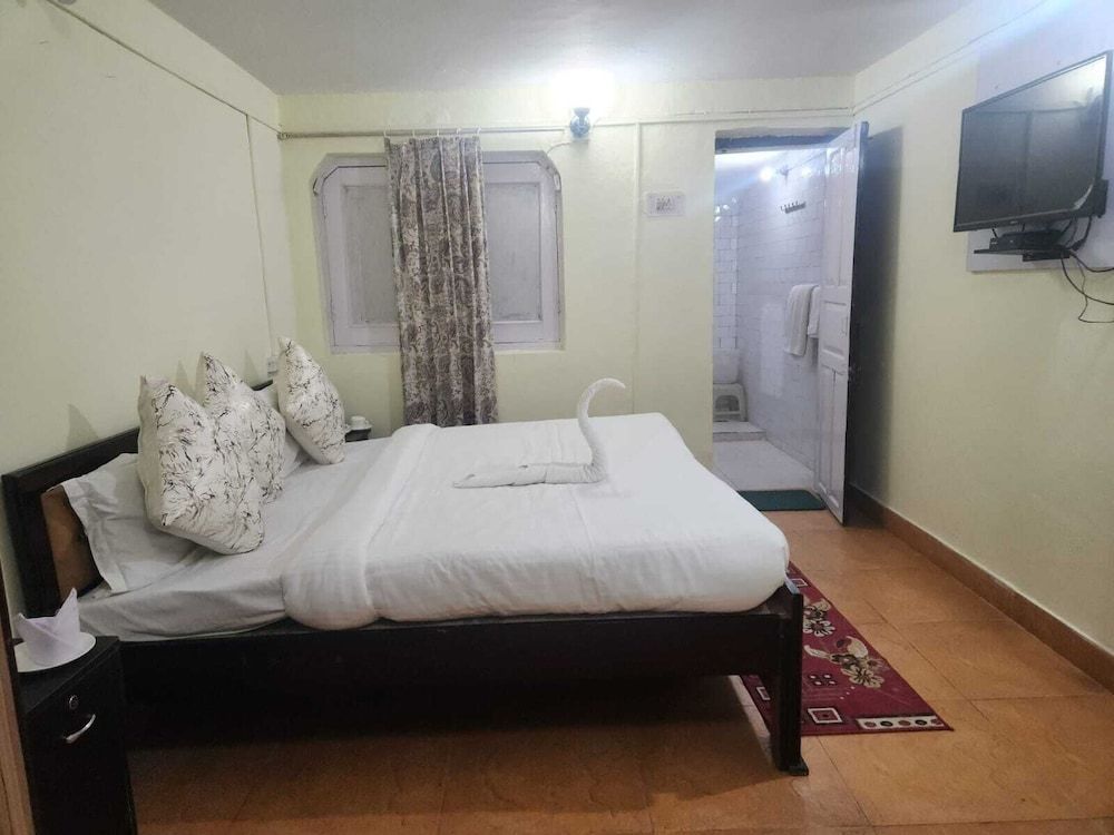 The Golden Sunrise Hotel Family Villa 2
