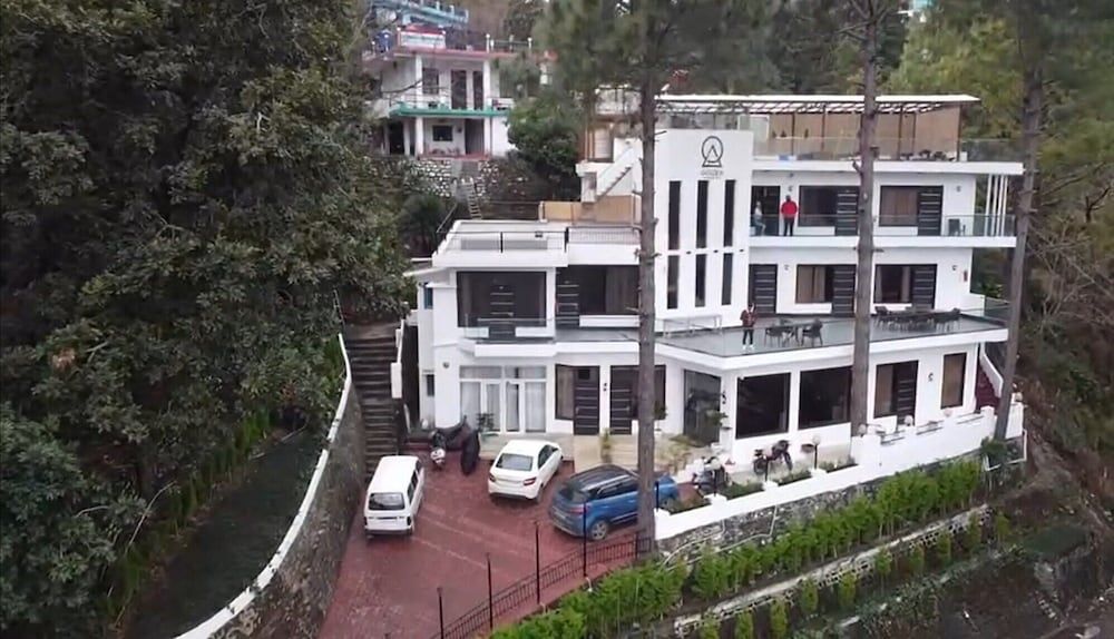 undefined The Golden Sunrise Hotel 7