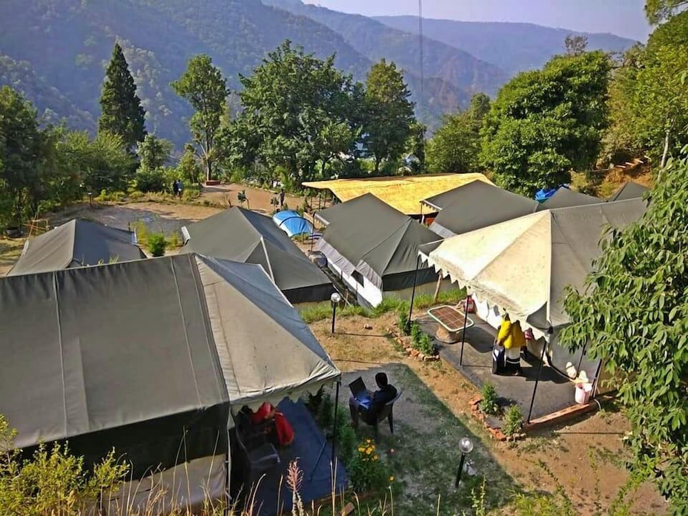 Hidden Valley Camp Family Room 2