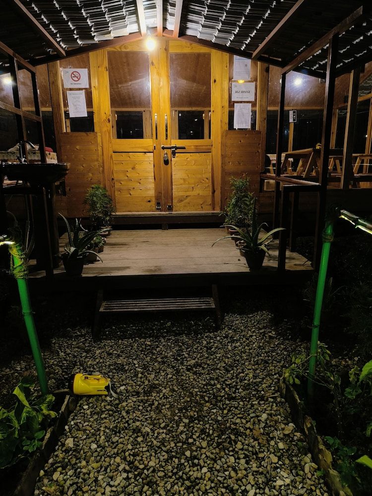 undefined The sunbird retreat 8