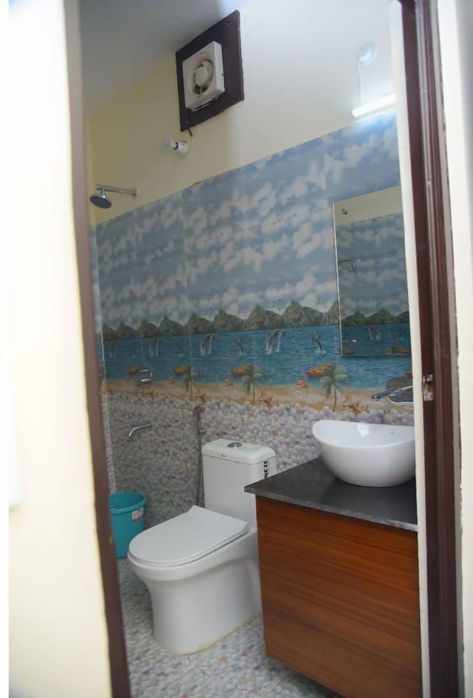 undefined Hotel Lake Paradise Inn 10