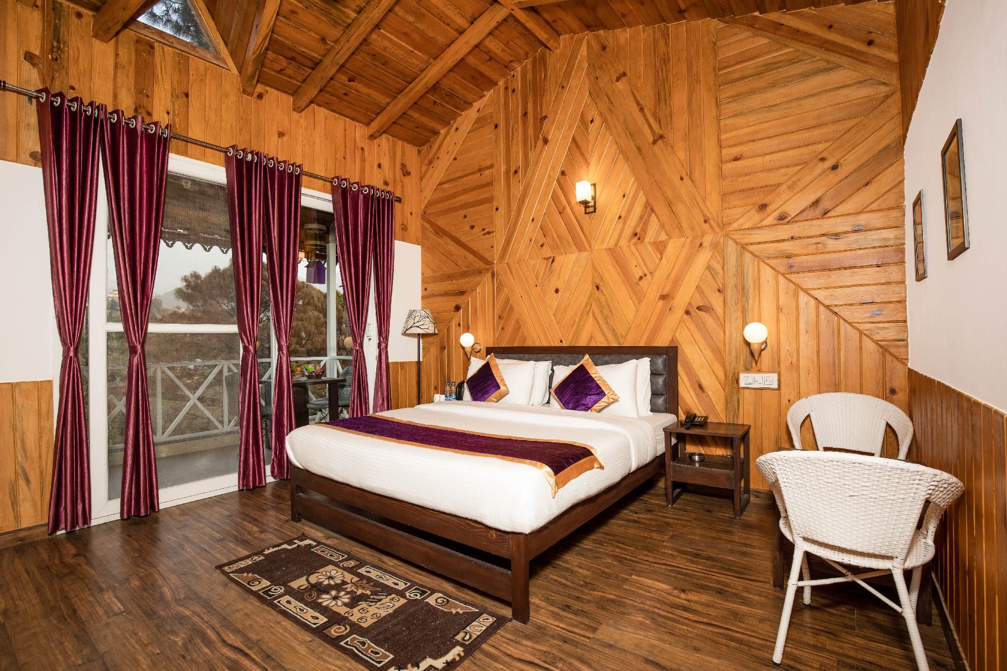 Super Deluxe Room with Balcony