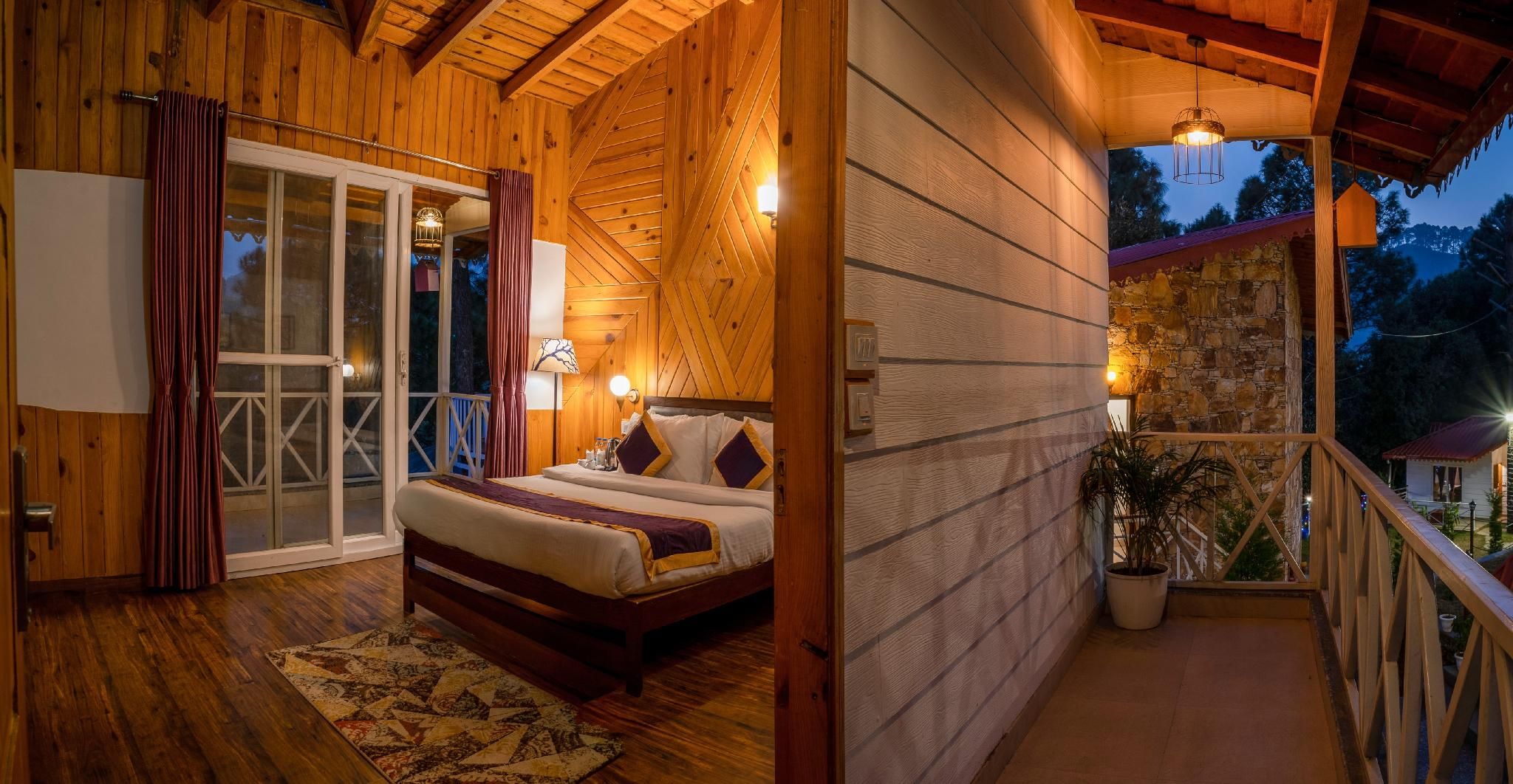 Super Deluxe Room with Balcony