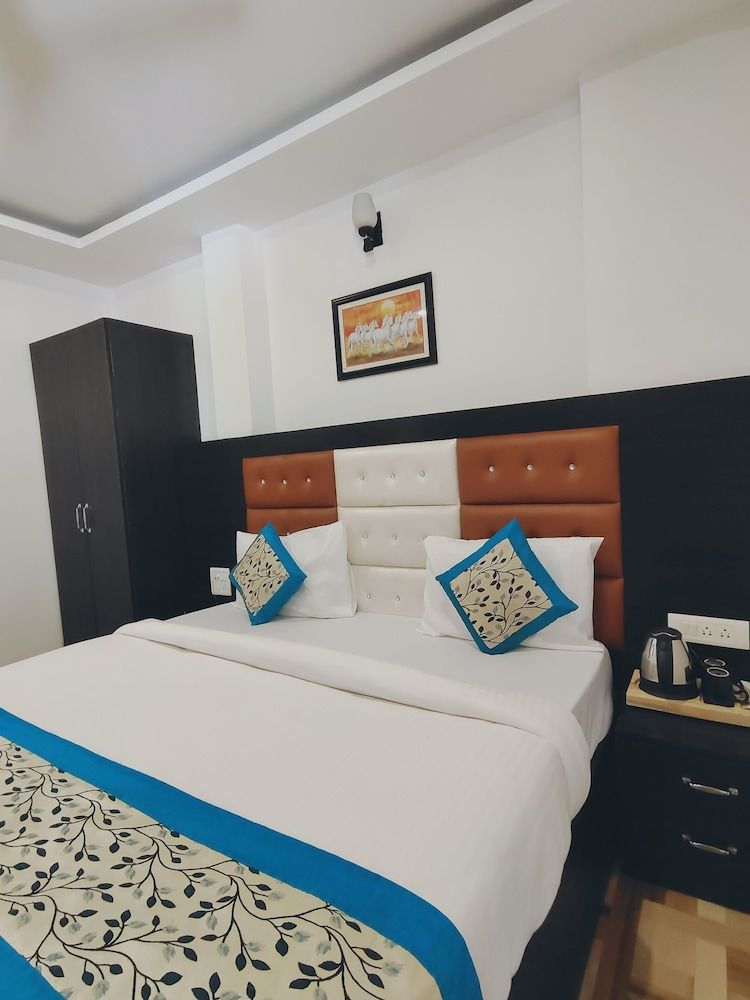 undefined The Rosemary 2