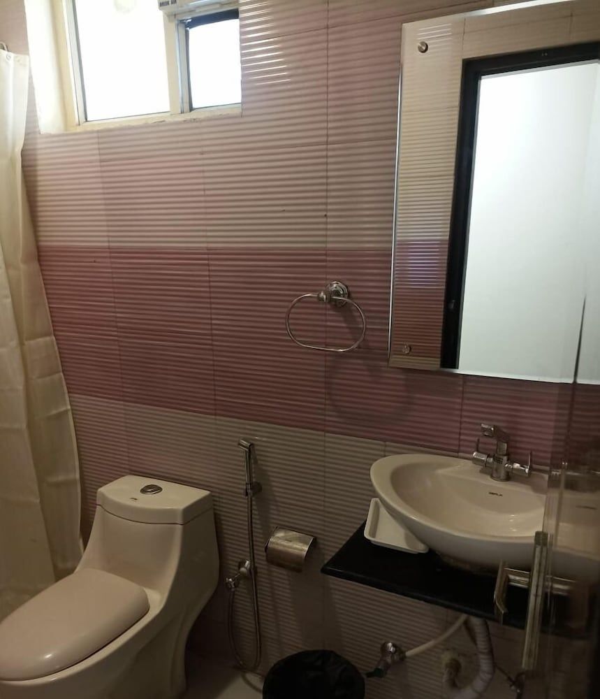 The Rosemary Family Triple Room