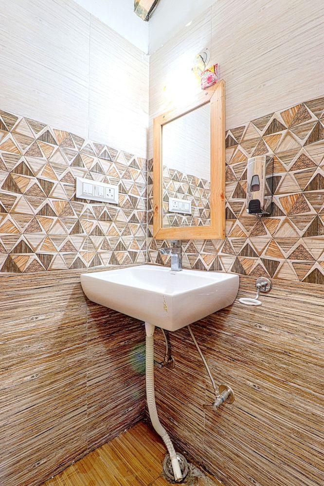 Nainital Retreat 2 Beds - by Dumnu Homes Elite Cottage 3