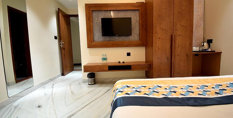 The Sky Imperial Hotel Sugam Deluxe AC Room 5