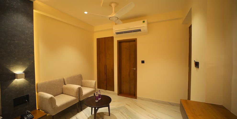 Super Deluxe AC room