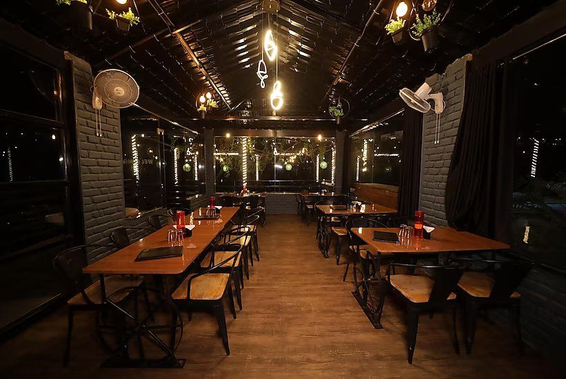 Food & Dining