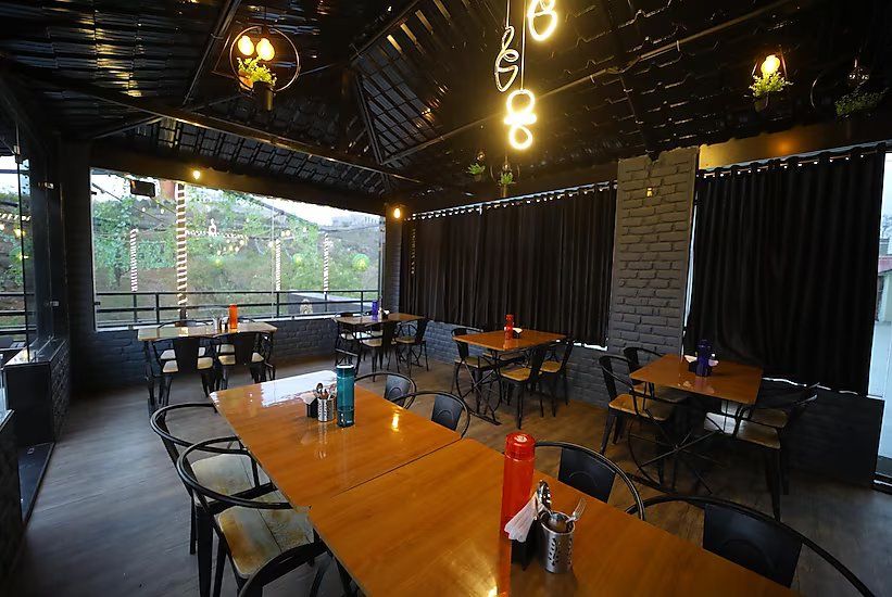 Food & Dining