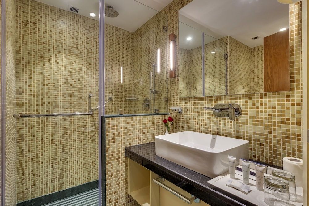 Golden Tulip New Delhi - Hari Nagar Executive Double Room 5
