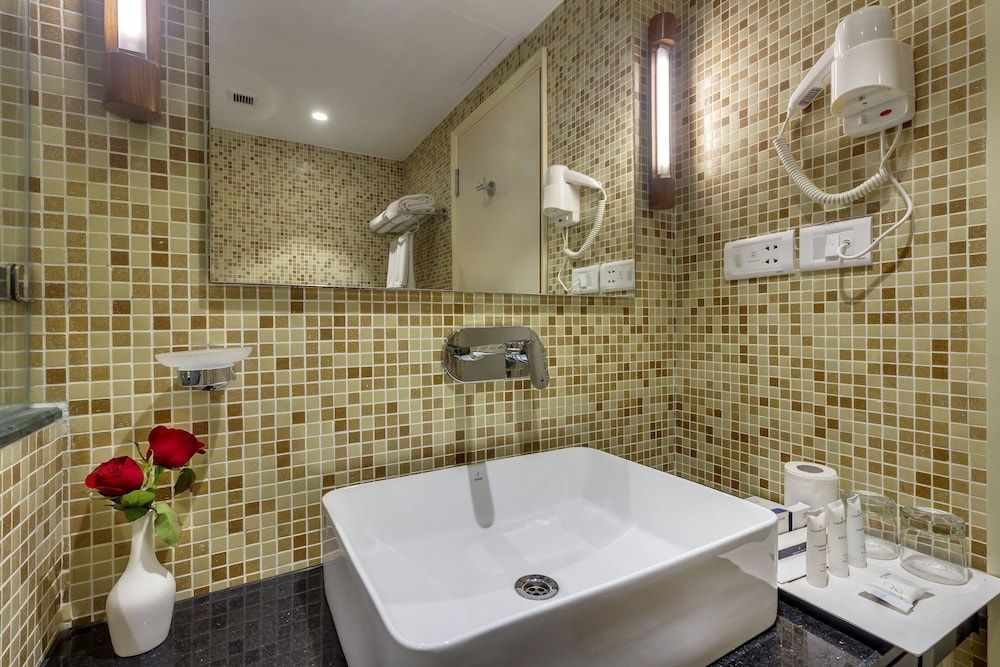 Golden Tulip New Delhi - Hari Nagar Executive Double Room 7