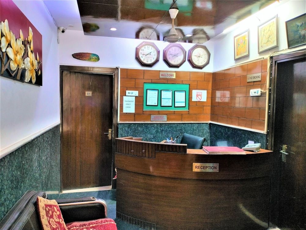 undefined Hotel White Palace Nizamuddin Railway St 2
