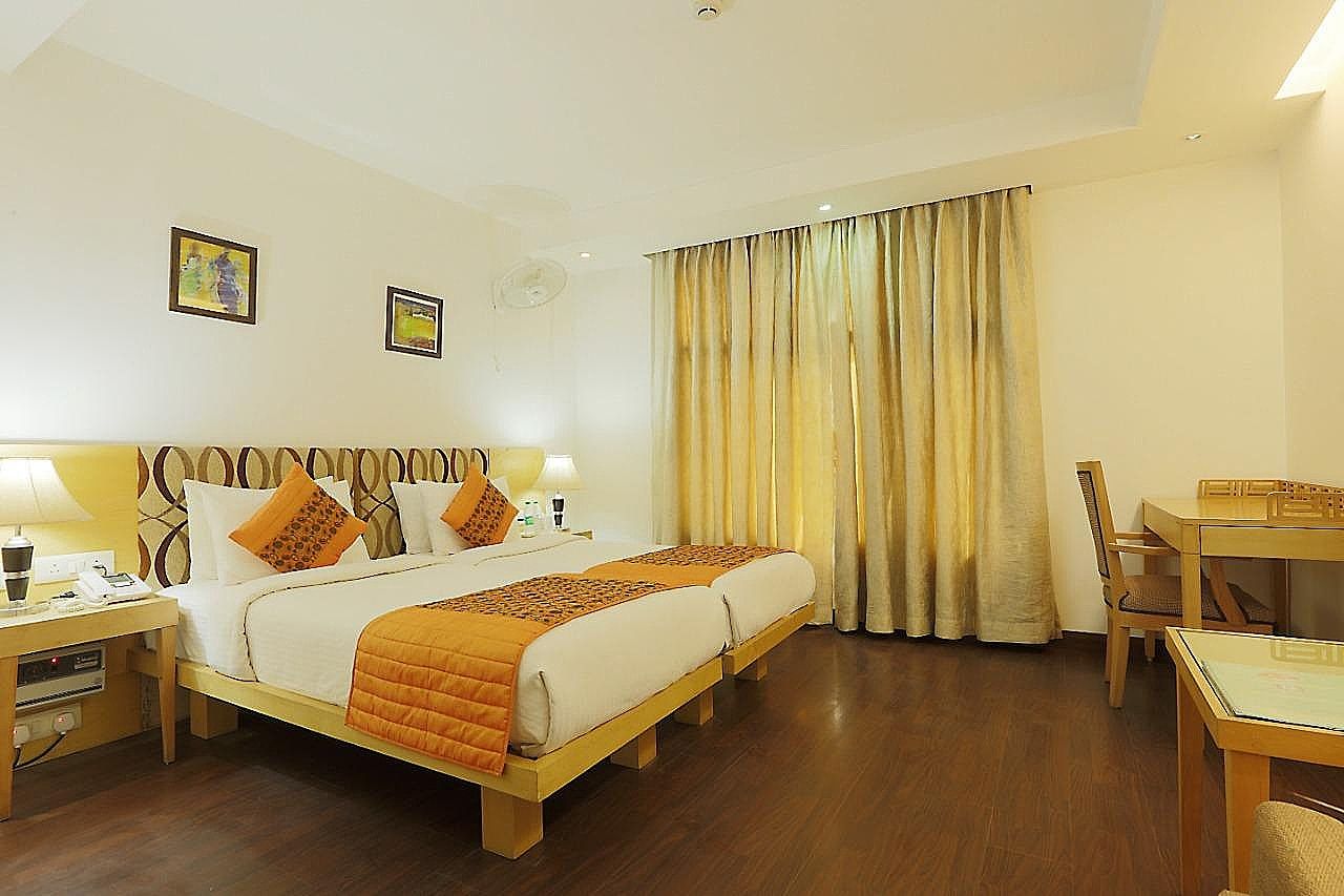Hotel Arch Plaza - Near Delhi Airport Deluxe Room 3