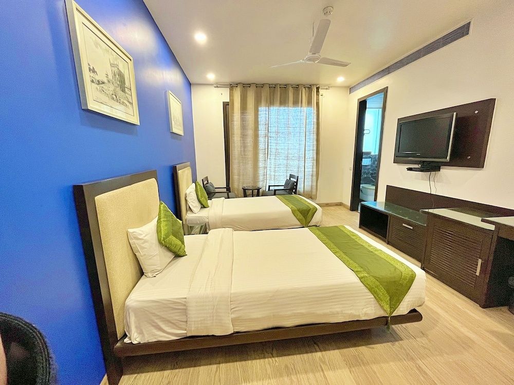Amber Inn by Orion Hotels Premium Double or Twin Room 3