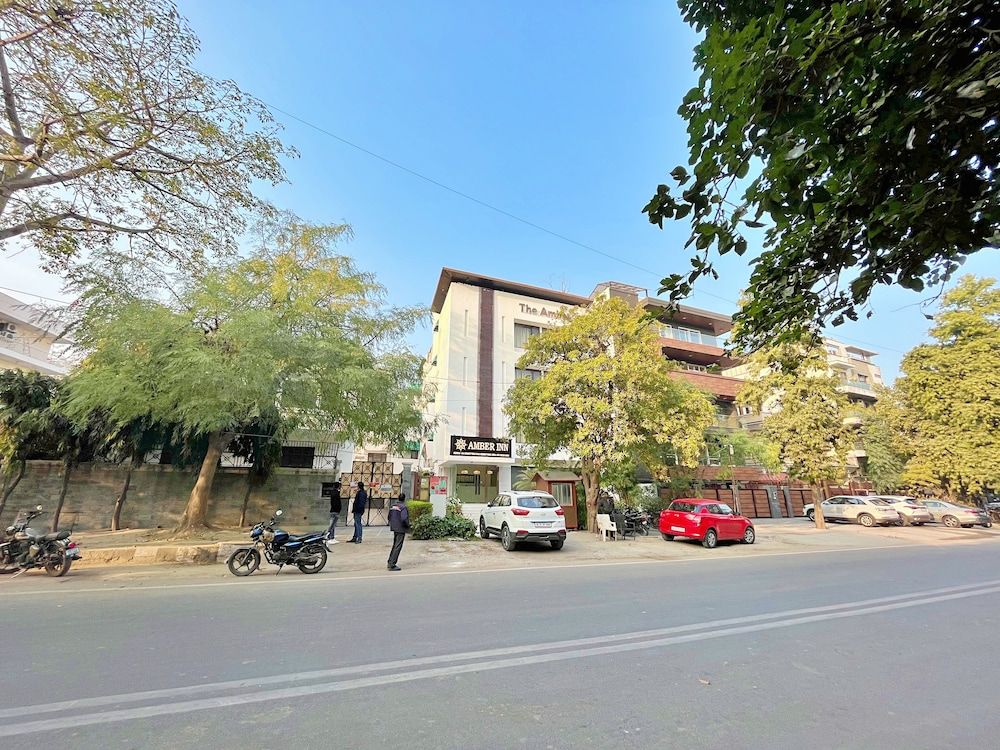 undefined Amber Inn by Orion Hotels 8