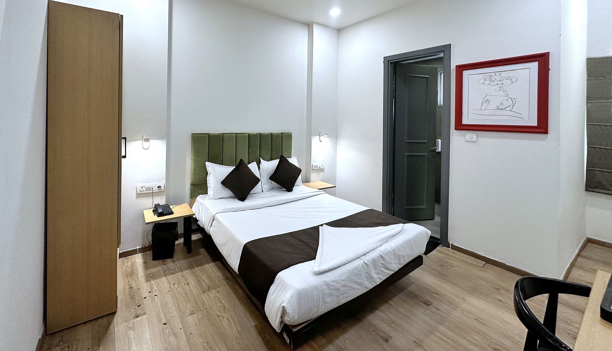 Nidra Hotel Pachim Vihar Double Room 2