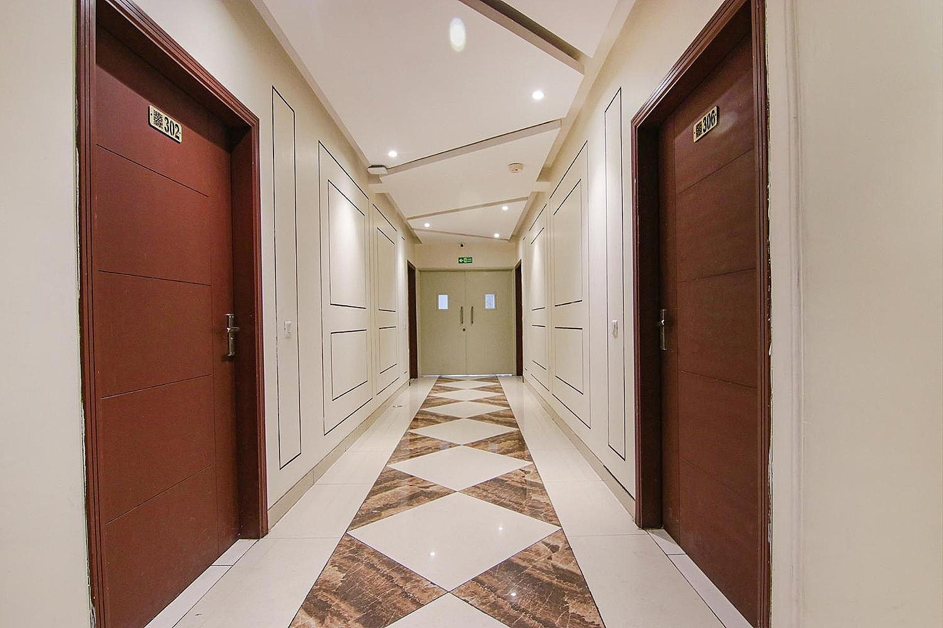 undefined FabHotel Golden Glory 3