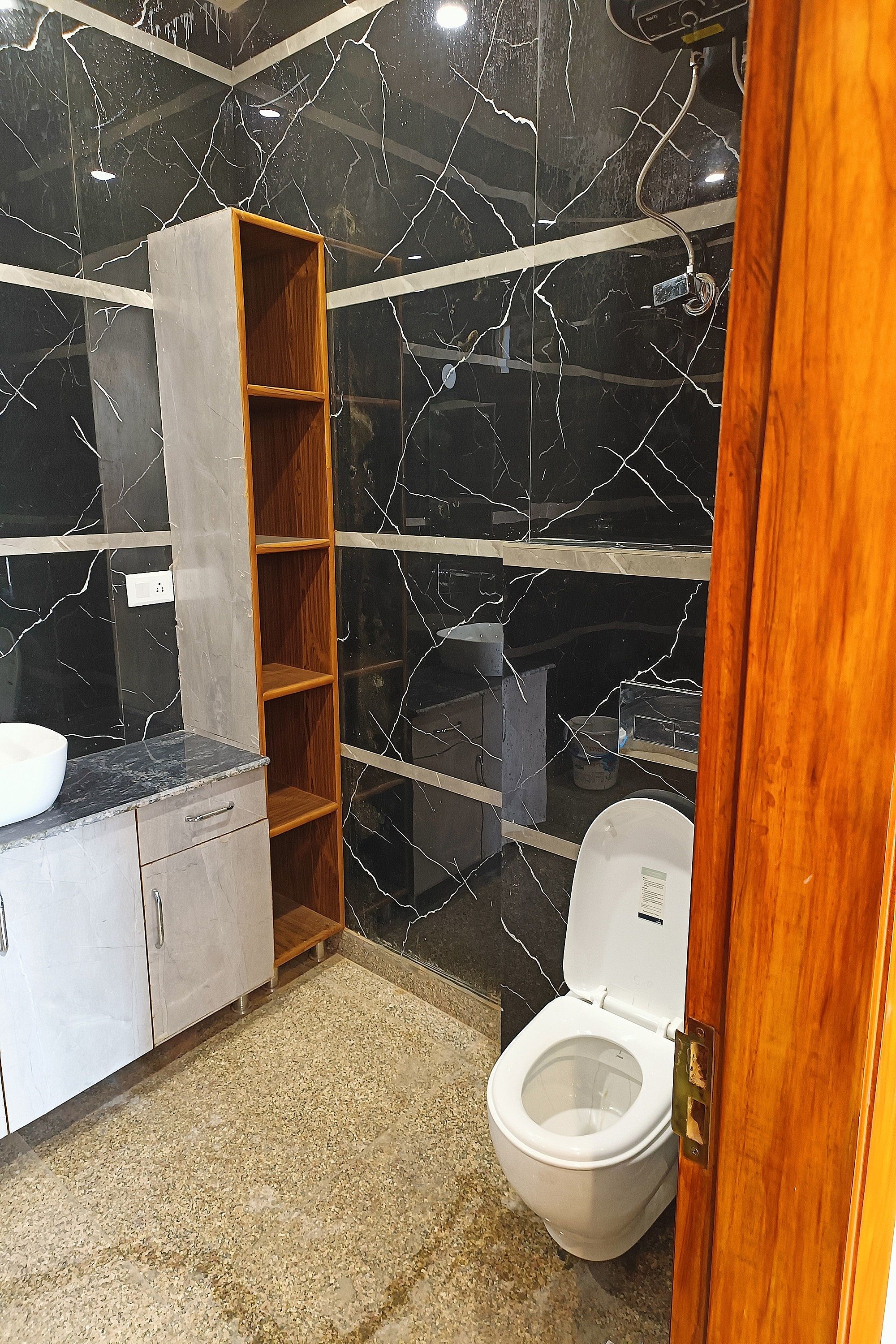 Hotel Right Palace and Banquet Suite Room 8