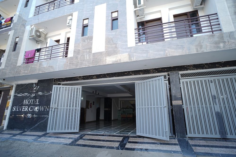 undefined  FabHotel New Silver Crown 6