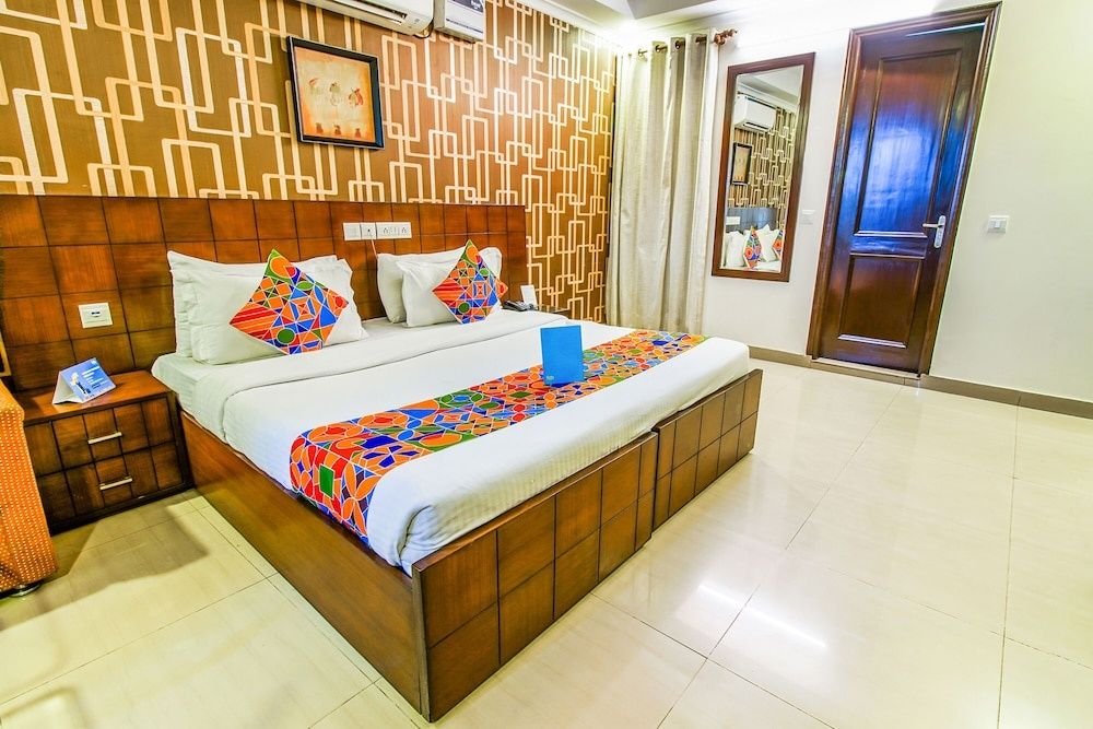 undefined Fabhotel Signature Plaza 7